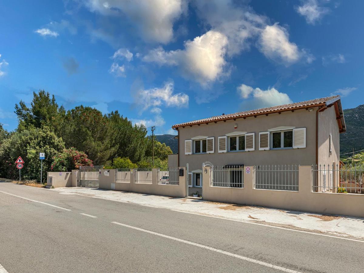Villa Chiara Solanas Solanas  Exteriör bild