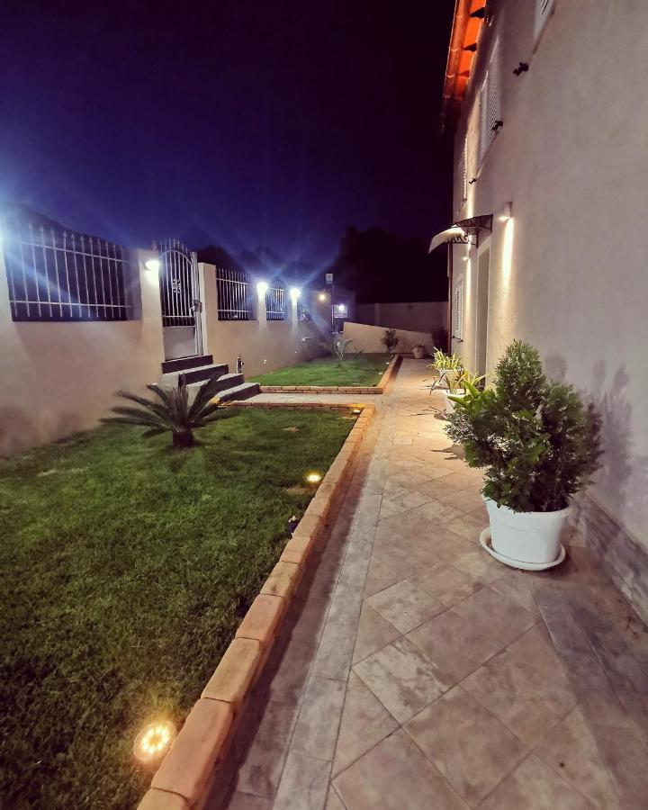 Villa Chiara Solanas Solanas  Exteriör bild
